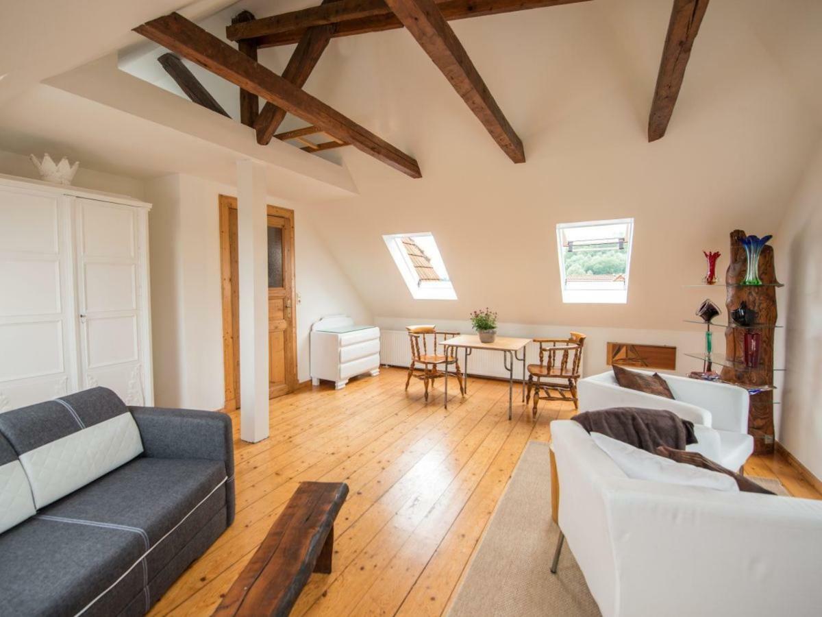 Kanalvilla - Urlaub Am Nord-Ostseekanal - Zwei Ferienwohnungen Im Angebot- Eine Im Dachgeschoss Und Eine Wohnung Mit Garten Sehestedt  Exterior photo