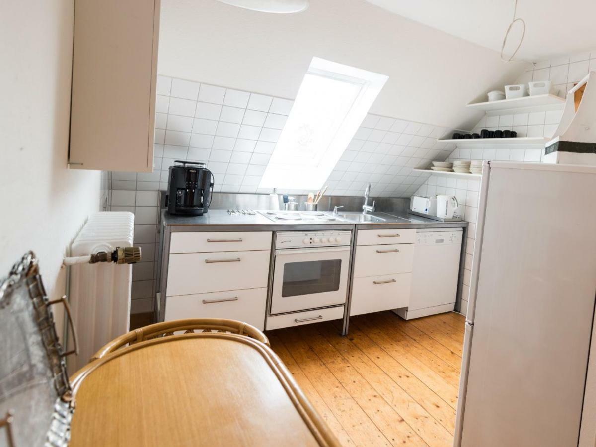 Kanalvilla - Urlaub Am Nord-Ostseekanal - Zwei Ferienwohnungen Im Angebot- Eine Im Dachgeschoss Und Eine Wohnung Mit Garten Sehestedt  Exterior photo