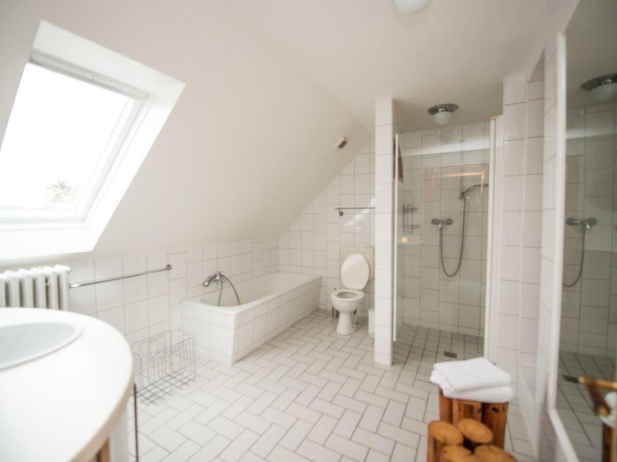 Kanalvilla - Urlaub Am Nord-Ostseekanal - Zwei Ferienwohnungen Im Angebot- Eine Im Dachgeschoss Und Eine Wohnung Mit Garten Sehestedt  Exterior photo